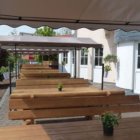 Hotel Restaurant Ortenberger Hof Ortenberg (Hessen) Exterior foto