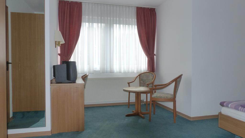 Hotel Restaurant Ortenberger Hof Ortenberg (Hessen) Quarto foto